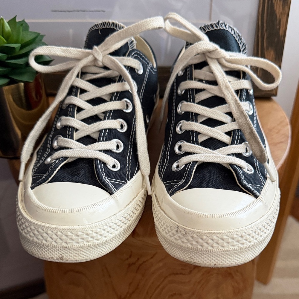 Converse x Comme des Garçons PLAY Chuck Taylor Low Black Heart Sneakers